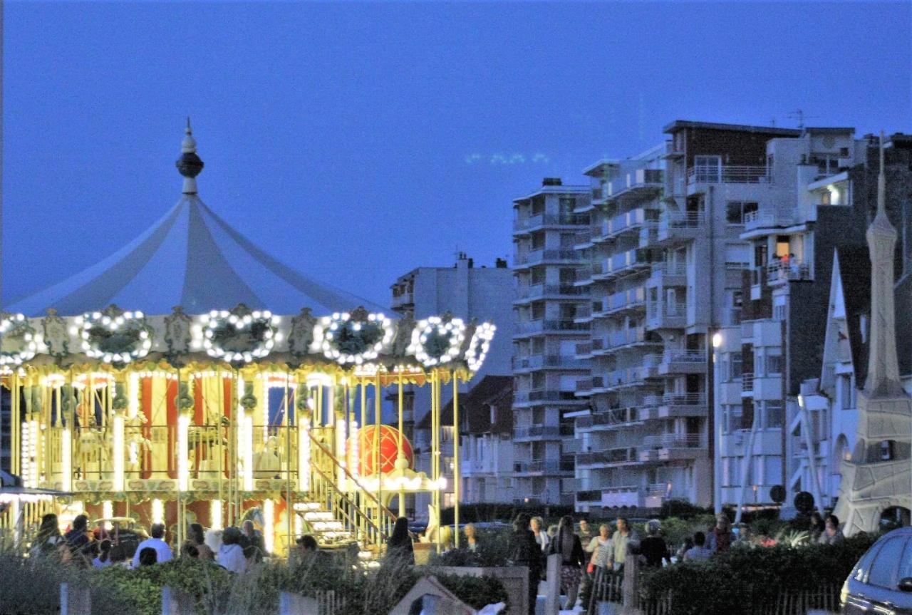 Apartment T2 Traversant Vue Front De Paris-plage